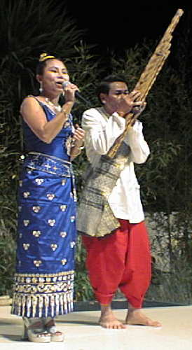 aImage26.jpg (25044 octets)